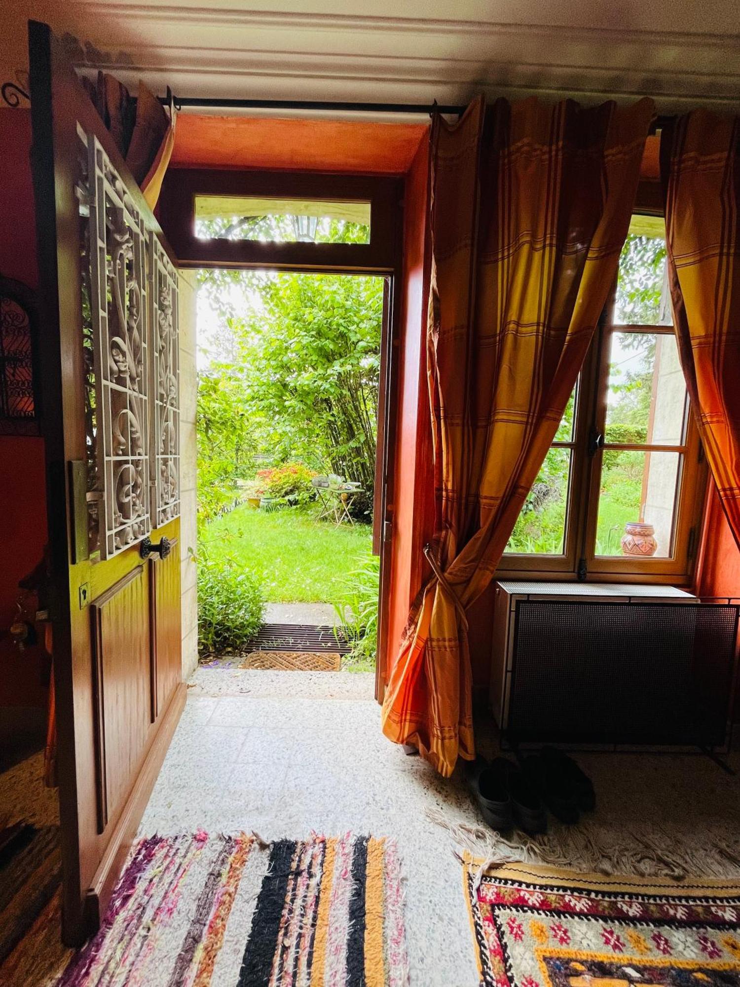 Bed and Breakfast Le Buisson De La Gariole Обиньи-сюр-Нер Экстерьер фото